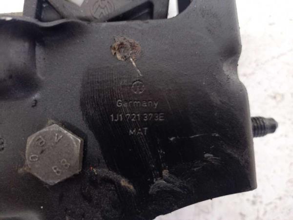 PEDALE DE EMBRAYAGE VW GOLF 4/ BORA - Vue 3